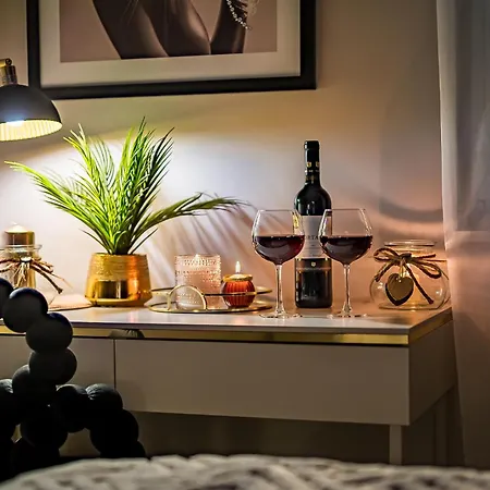 Rz Superapart Prymasa 1000-lecia 6a Vip Lounge * Rzeszow